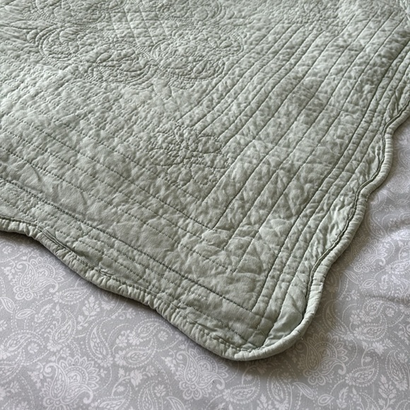 2 Extra Large Quilted Square Pillow Sham Cotton Sage Green home essentials pair - Picture 7 of 15